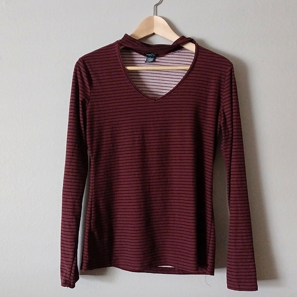 RUE 21 choker collar top - Picture 1 of 2